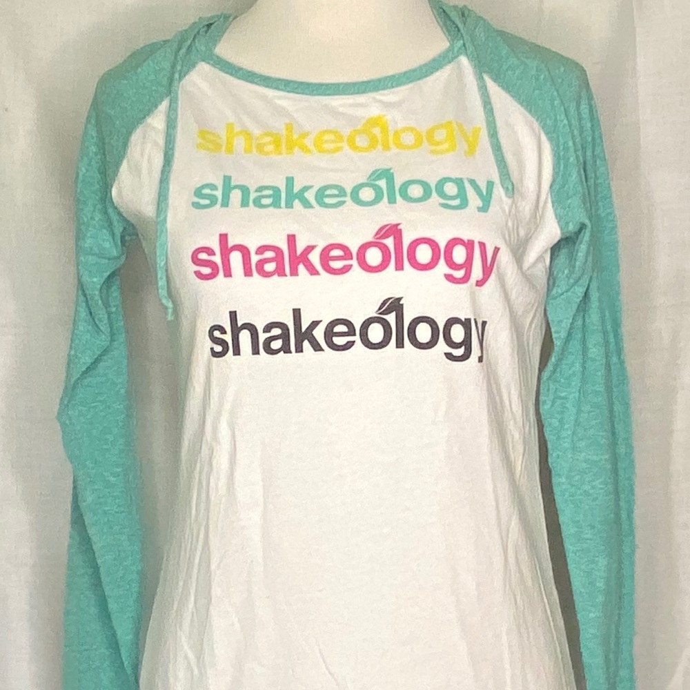 Beachbody Shakeology Pullover Hoodie